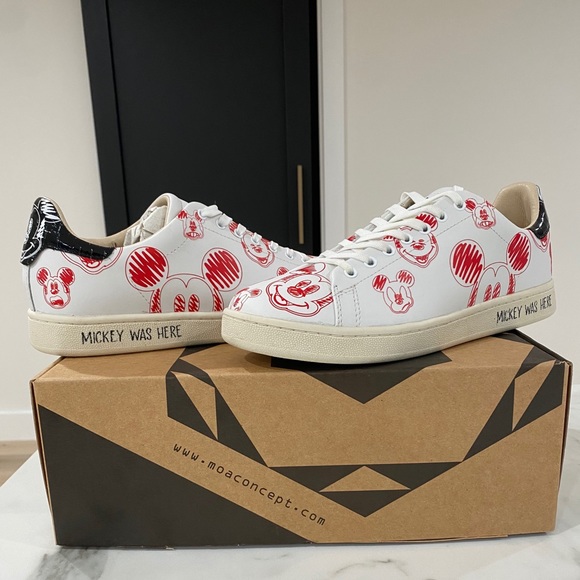 Disney Shoes Sneakers Mickey Mouse RARE - Picture 3 of 6